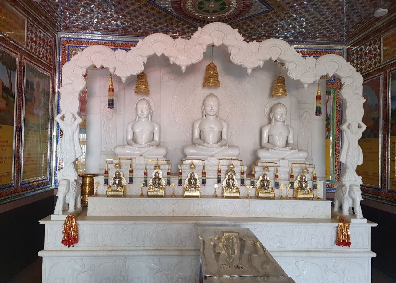 Shri Adinath Digamber Jain Kaanch Ka Mandir, Madhuban, District - Giridih (Jharkhand) image 1