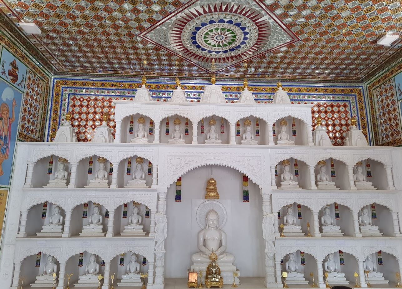 Shri Adinath Digamber Jain Kaanch Ka Mandir, Madhuban, District - Giridih (Jharkhand) image 2