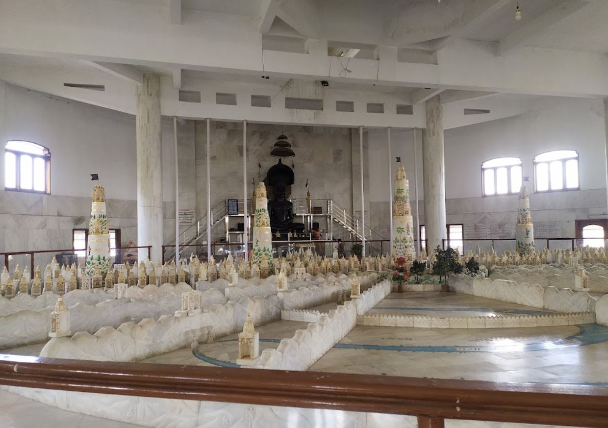 Shri Digamber Jain Madhya Lok Shodh Sansthan, Shri Sammed Shikharji Talehati, Madhuban, District - Giridih (Jharkhand) image 3