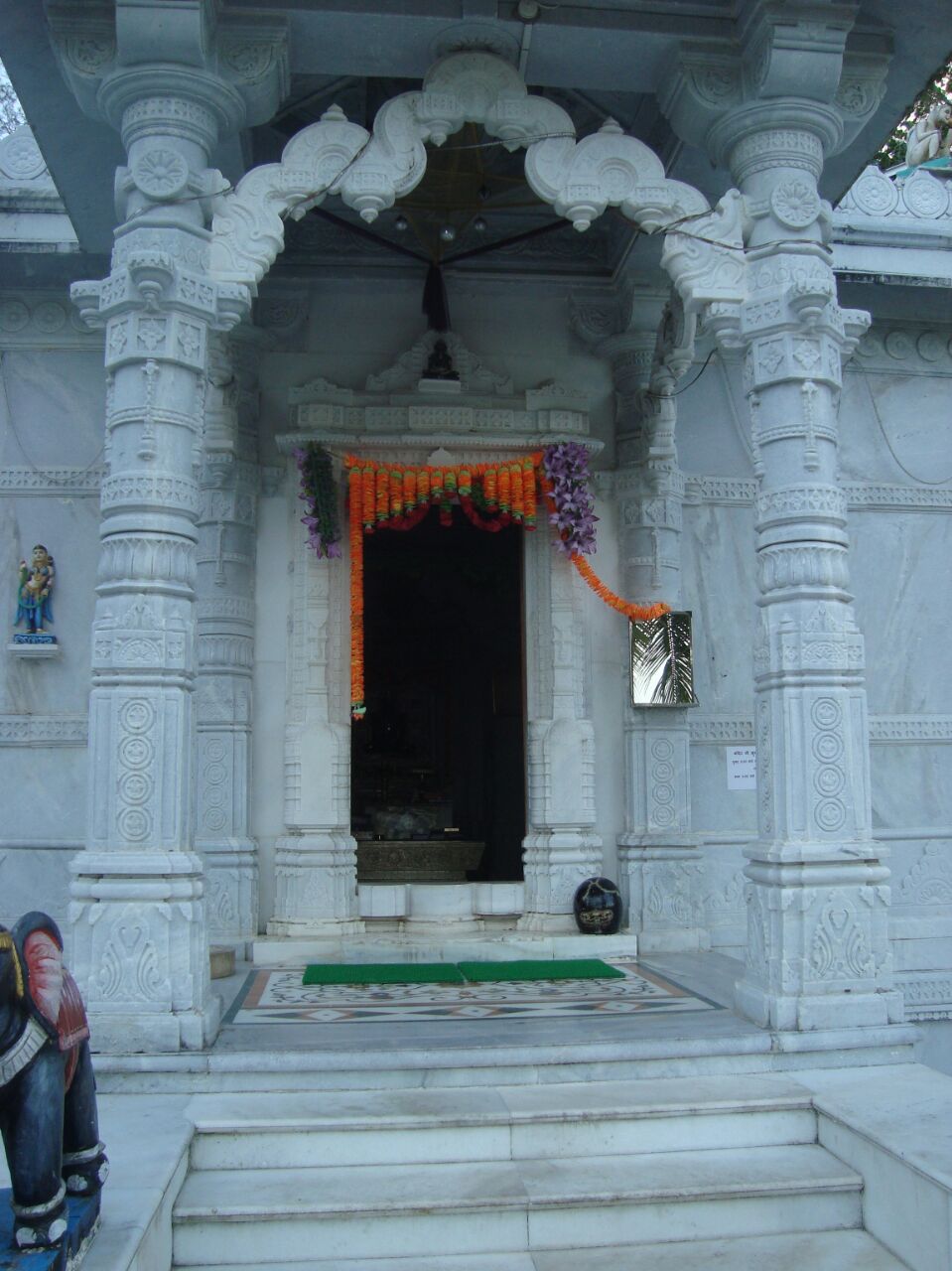 Shree Munisuvrat Swamy Jain Mandir, Shadipur, Port Blair (Andaman and Nicobar Islands) image 7