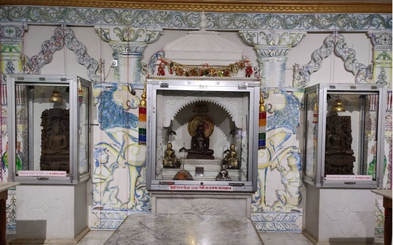Shri 1008 Chandraprabhu Digamber Jain Mandir, Gunayatan, Shri Sammed Shikharji Talehati, Madhuban, District - Giridih (Jharkhand) image 2