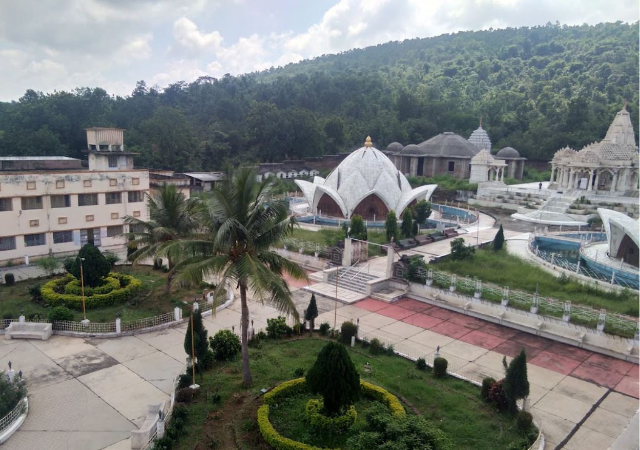 Shri Dharm Mangal Jain Vidhyapeeth Kamal Mandir, Shri Sammed Shikharji Talehati, Madhuban, District - Giridih (Jharkhand) image 3