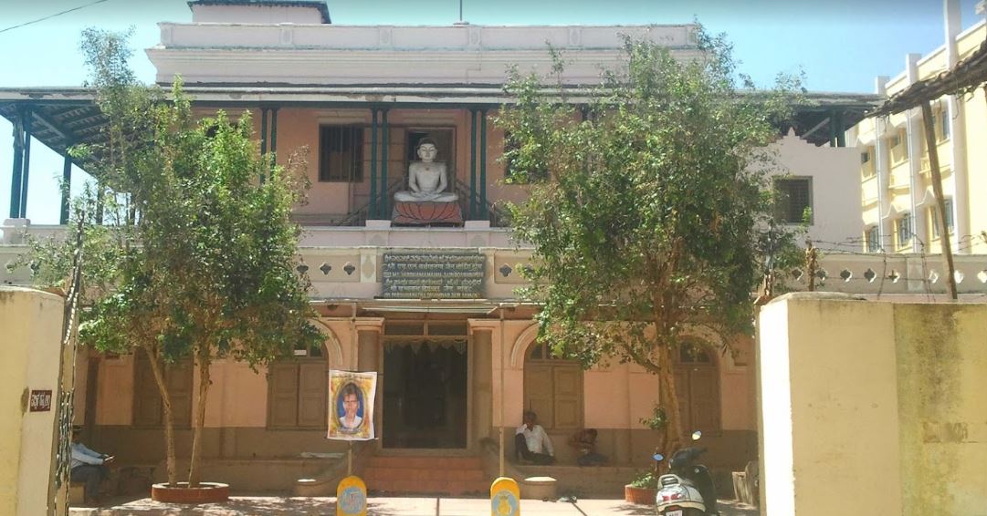 Shri Parshvnath Digamber Jain Mandir, Chandragupta Road,  Mysuru, (Karnataka) image 1