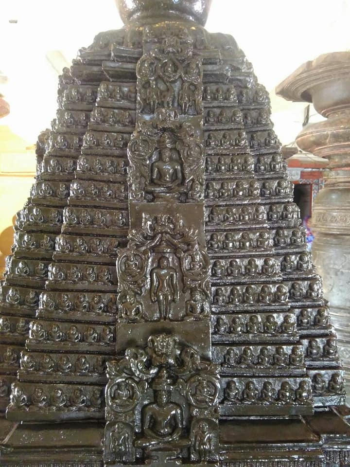 Shri 1008 Neminath Bhagwan Sahastra Koota Basadi, Lakshmeshwara,  District- Gadag (Karnataka) image 3