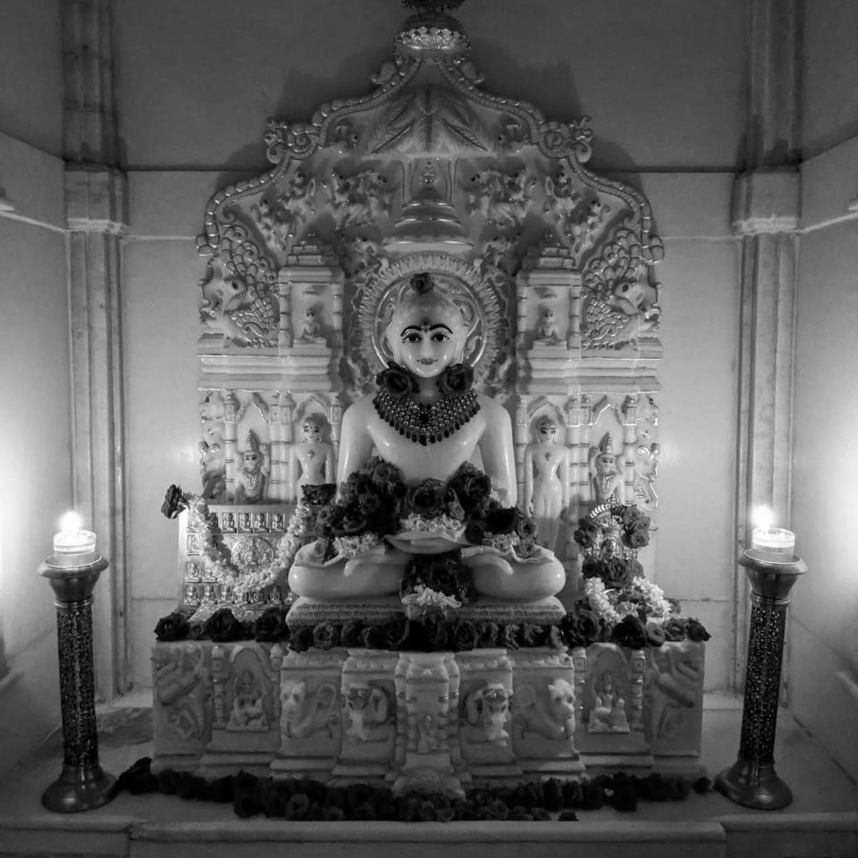 Shri Vasupujya Swami Shwetamber Jain Derasar, 419, 17th Main Road, 10th Cross Road, 2nd Phase, J. P. Nagar, Bengaluru (Karnataka) thumbnail 3