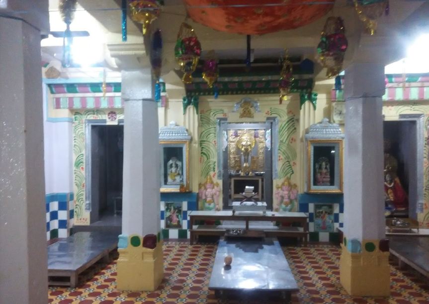 Shri Digamber Jain Mahaveer Swamy Mandir, D K Lane, 7th Cross, Huriopet, Chickpet, Bengaluru (Karnataka) image 5