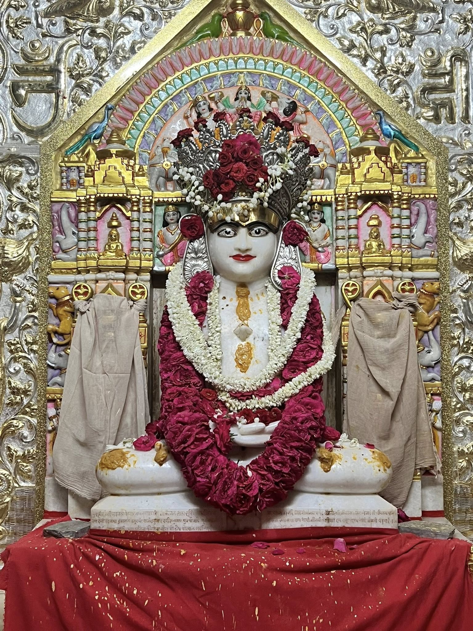 Shri Ajitnath Jain Shwetamber Mandir, 5, MBT Road, Kumbarpet, Nagarathpete, Bengaluru (Karnataka) thumbnail 2