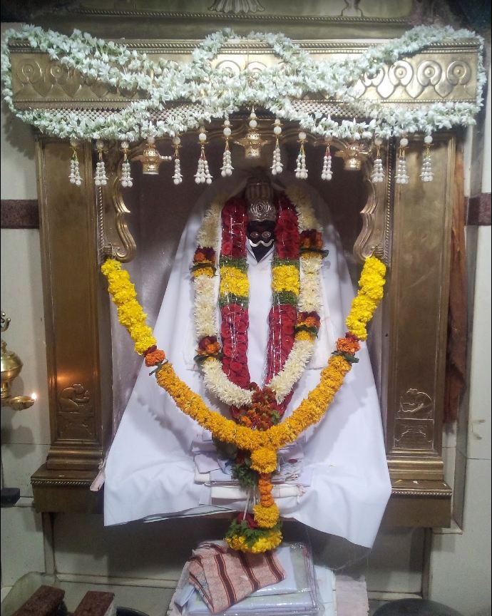 Shri 1008 Bhagwan Chintamani Parshvnath and Shri Dharnendra Padmavati Digamber Jain Atishaya Kshetra, Hunsihadgil, District - Kalaburagi (Karnataka) image 4