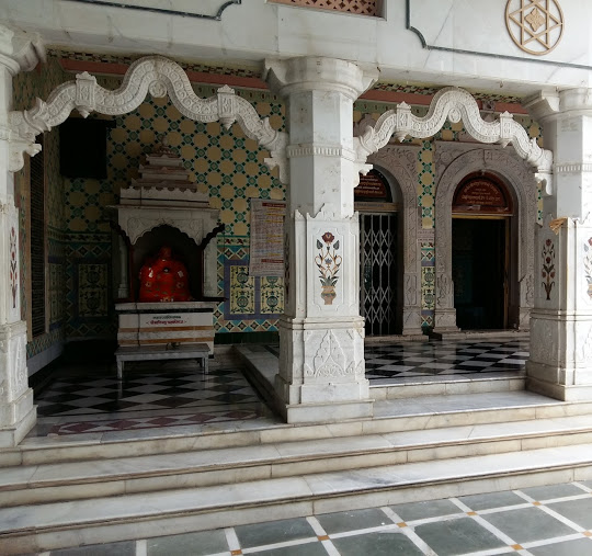 Shri Jain Shwetamber Mandir, Laheari Tola, Urdu Bazar, Bhagalpur (Bihar) thumbnail 3
