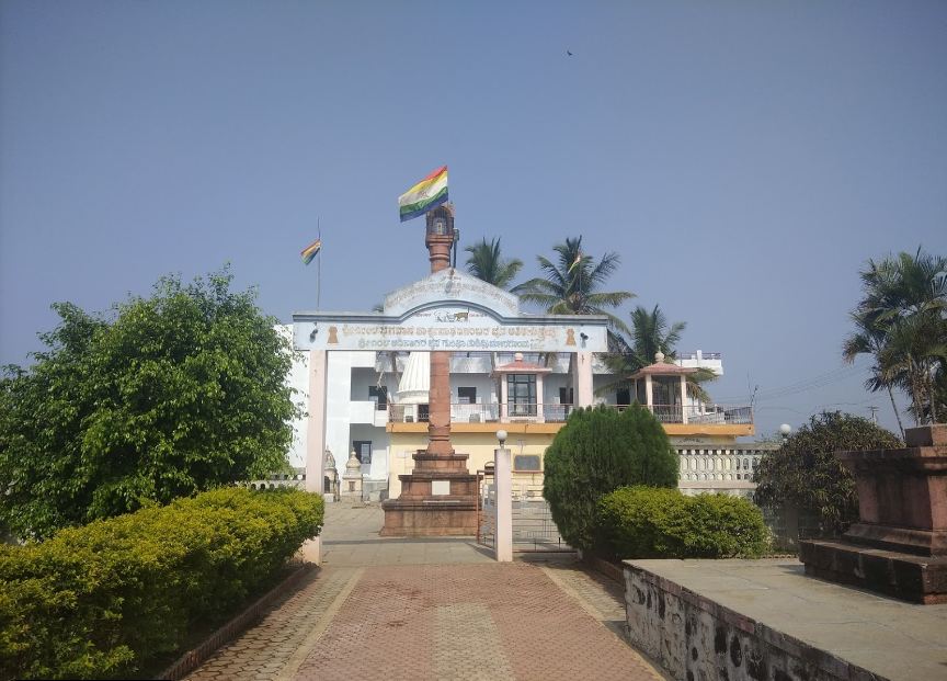 Shri 1008 Bhagwan Parshvnath  Digamber Jain Atishaya Kshetra, Borgaon, District - Belagavi (Karnataka) image 2