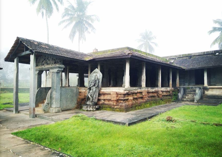 Ancient Shri Parshvnath Digamber Jain Temple, Hombuja, District - Shivamogga (Karnataka) image 1