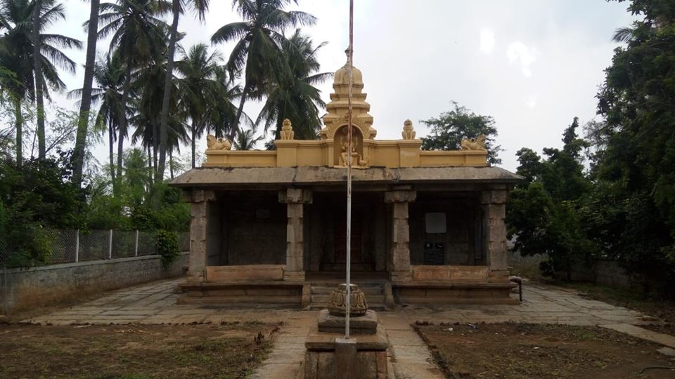 Bhagwan Shri 1008 Mahaveer Digambar Jain Basadi, Ummathur, District- Chamarajnagar (Karnataka) image 1