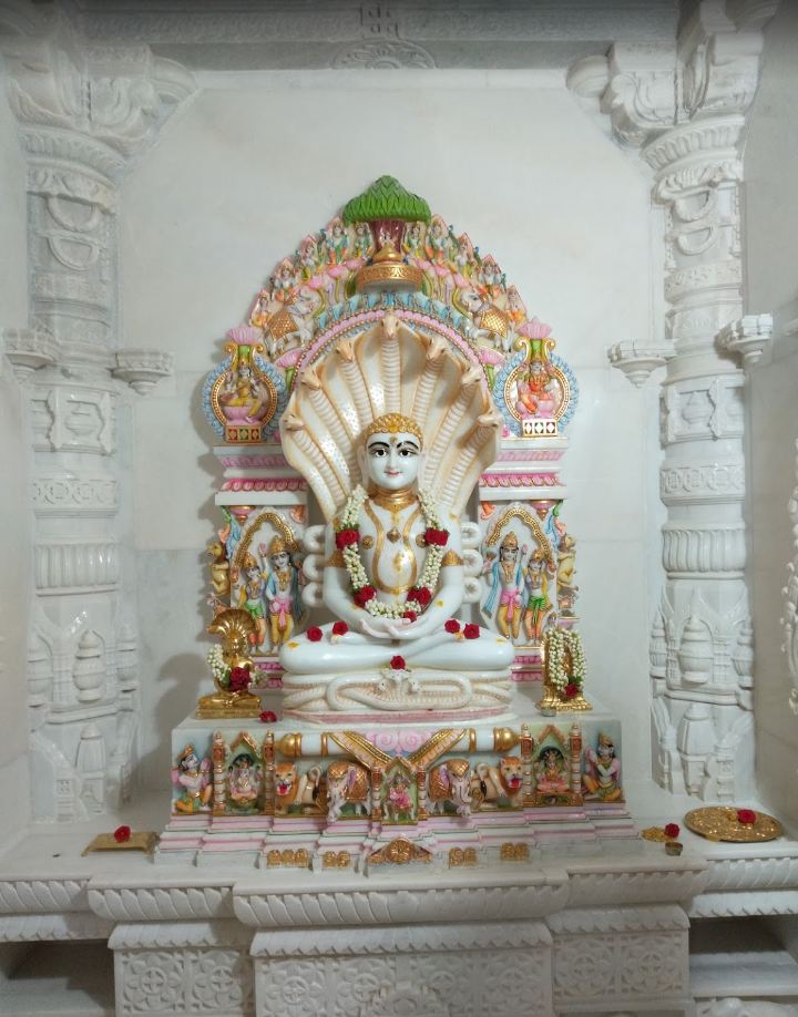 Shri Bhavtarak Parshvnath Shwetamber Jain Mandir, 11, Basavanna Temple Street, AK Colony, Adugodi, Bengaluru (Karnataka) image 3