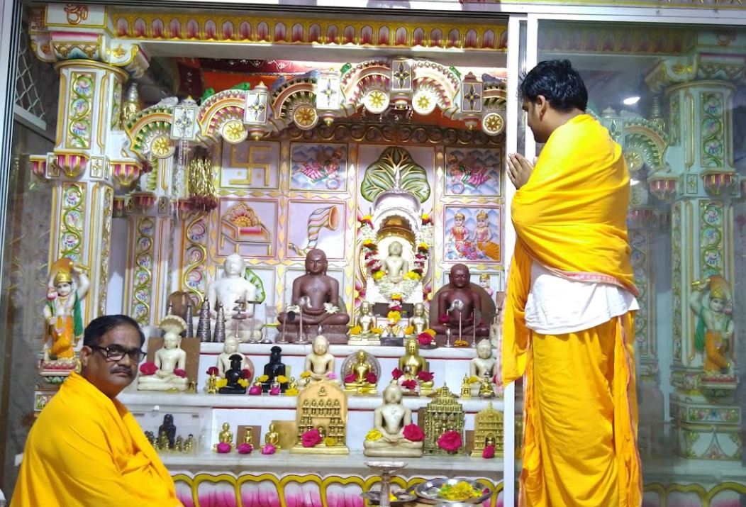 Shri 1008 Bhagwan Shantinath Digamber Jain Mandir, Sarafa Road, Mahaveer Chowk, Shahgunj, Aurangabad (BIHAR) image 1