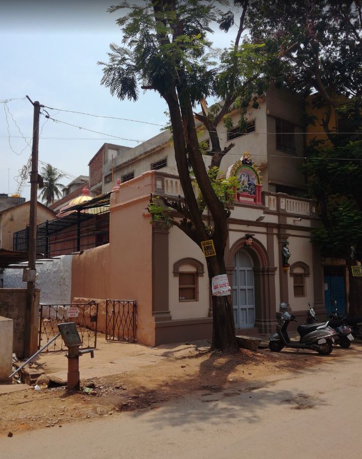 Shree Shantinath Digamber Jain Mandir, Maveera Galii, Kamaripeth, Hubli (Karnataka) image 2