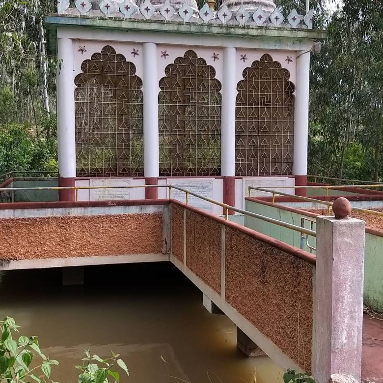 Shri Kshetra Gommatagiri Digambar Jain Temple, Bettadur Village, District-Mysore (Karnataka) image 3