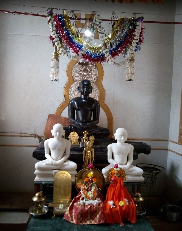 Shri 1008 Chandraprabh Digamber Jain Mandir, Sheri Galli, Raviwar Peth, Belagavi (Karnataka) image 2