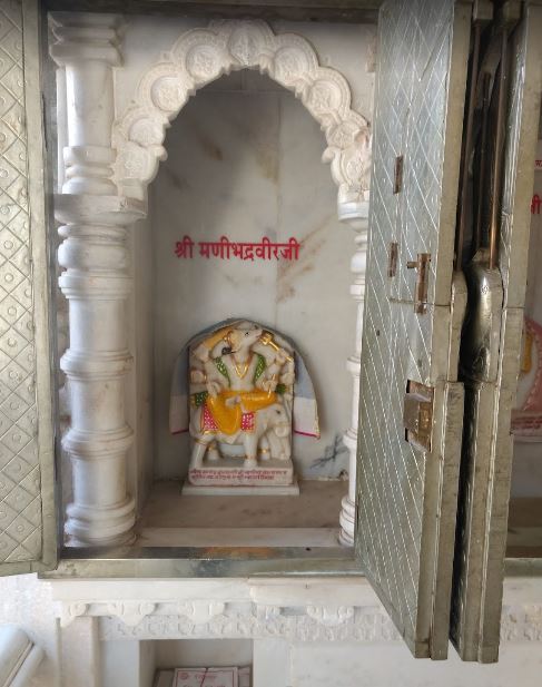 Shri Vasupujya Jain Shwetamber Mandir, Tippu Nagar, Arsikere, District-Hassan (Karnataka) image 3