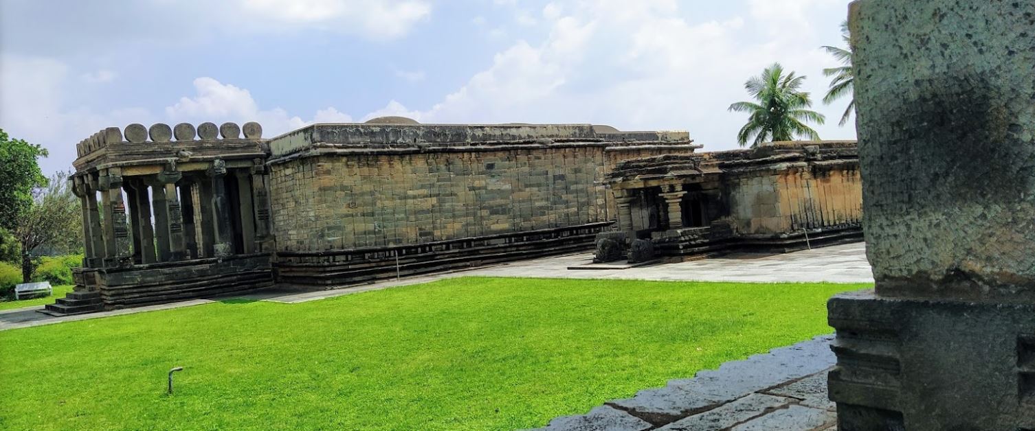 Ancient Shri 1008 Bhagwan Shanthinatha Digambar Jain Temple, Halebidu (Halebeedu), District-Hassan (Karnataka) image 15