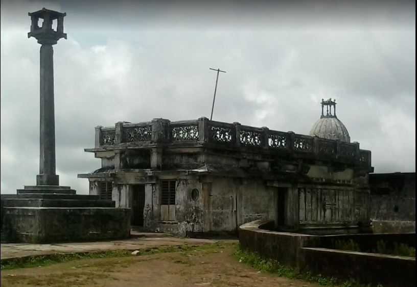 Shri Parshvnath Jain Basadi (Mandir), Kundadri, District - Shivamogga (Karnataka) image 5