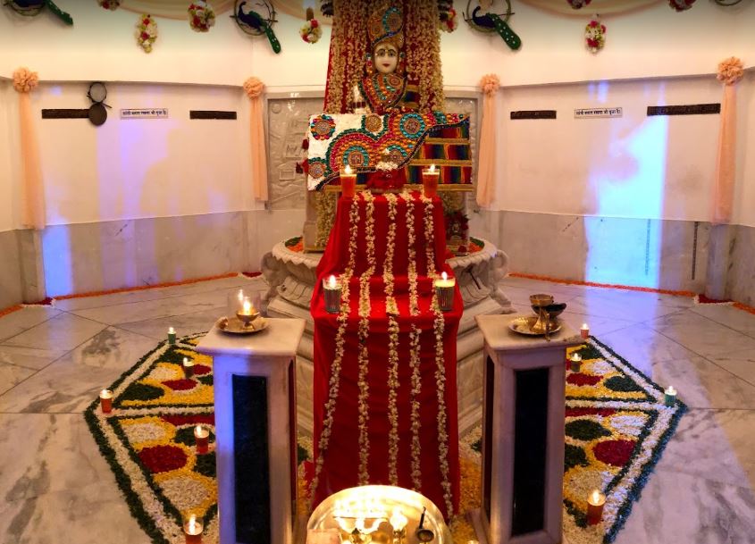 Shri 1008 Adinath Shwetamber Jain Mandir, A Block, SS Layout, Davanagere (Karnataka) image 3