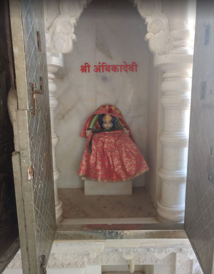 Shri  Purushadaniya Parshvnath Jain Shwetamber Mandir, Car Street, Ballari (Karnataka) image 10
