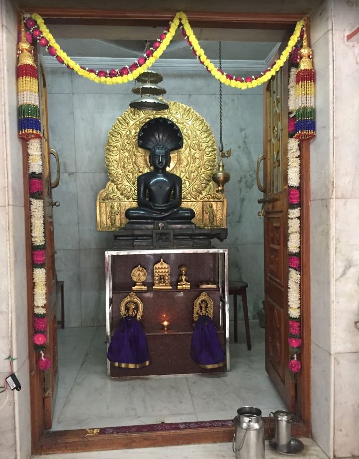 Shri Parshvnath Digamber Jain Mandir,  JP Nagar, Hosapete, District - Ballari (Karnataka) image 3