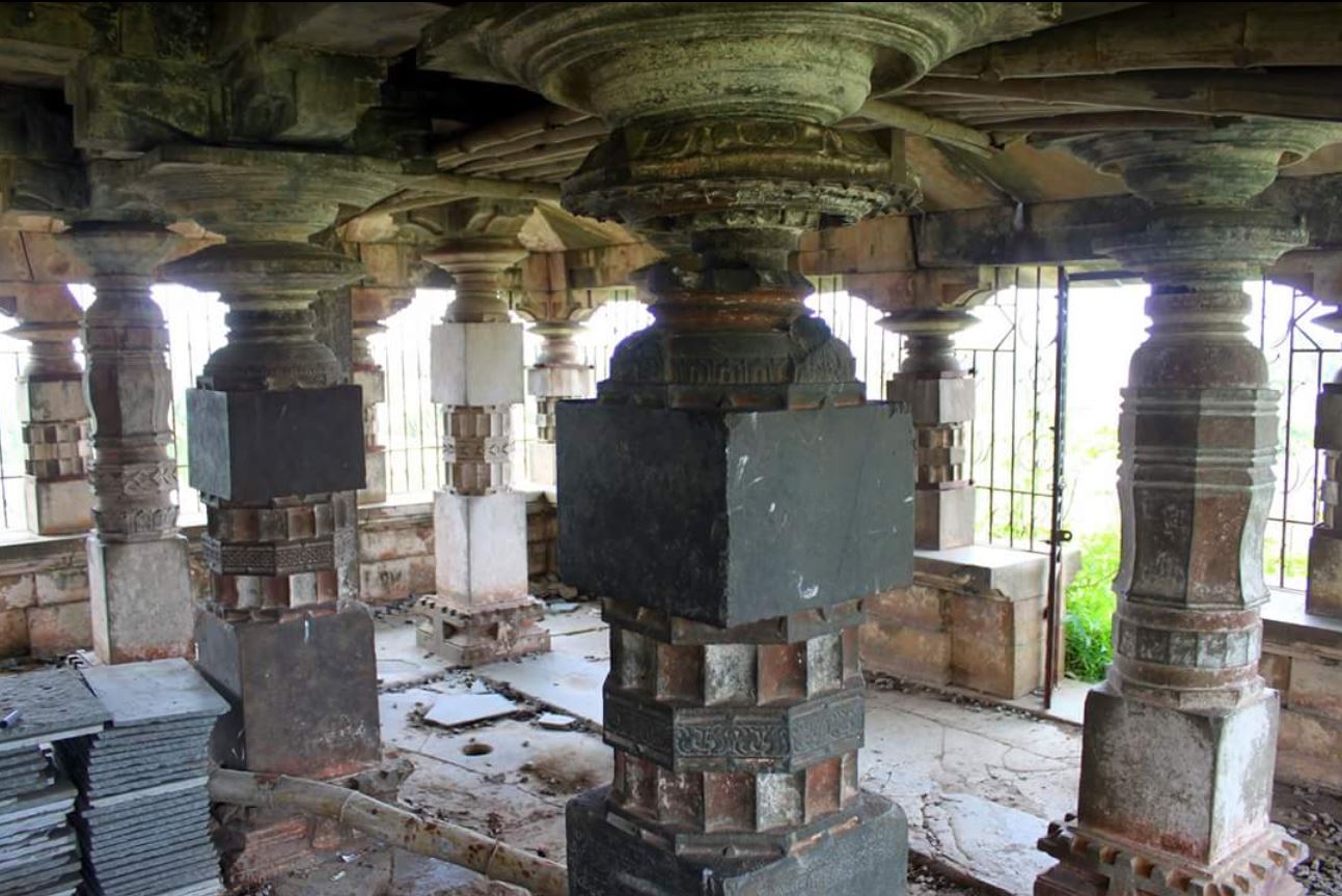 Ancient Digamber Jain Basadi (Temple), Mulgund, District - Gadag (Karnataka) image 4