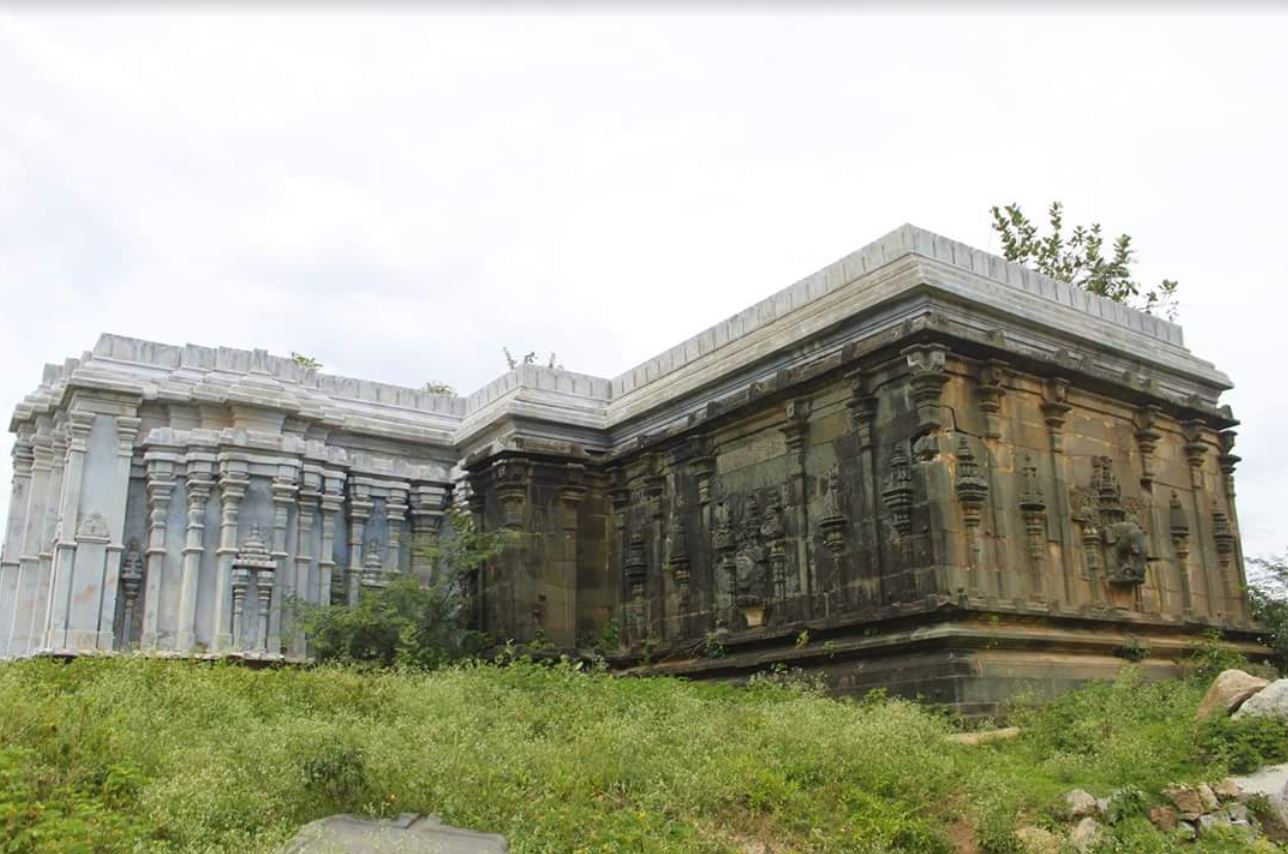 Ancient Digamber Jain Basadi (Temple), Mulgund, District - Gadag (Karnataka) image 6