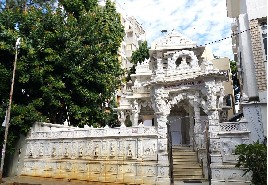 Shri Chandraprabh Swami Jain Shwetamber Mandir, Sivanchetti Gardens, Bengaluru (Karnataka) image 1