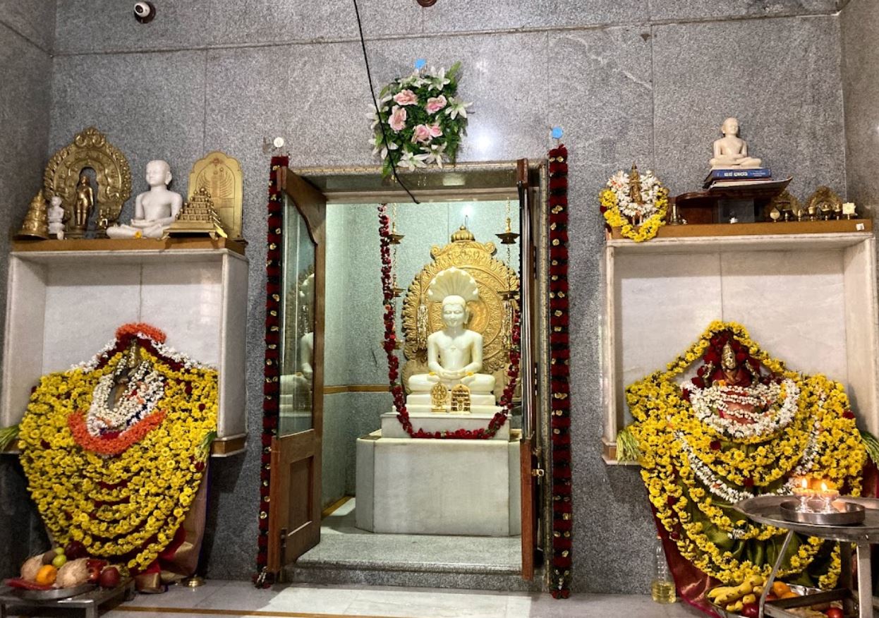 Shri 1008 Parshvnath Digamber Jain Pracheen Mandir, Kunigal, District - Tumakuru (Karnataka) image 2