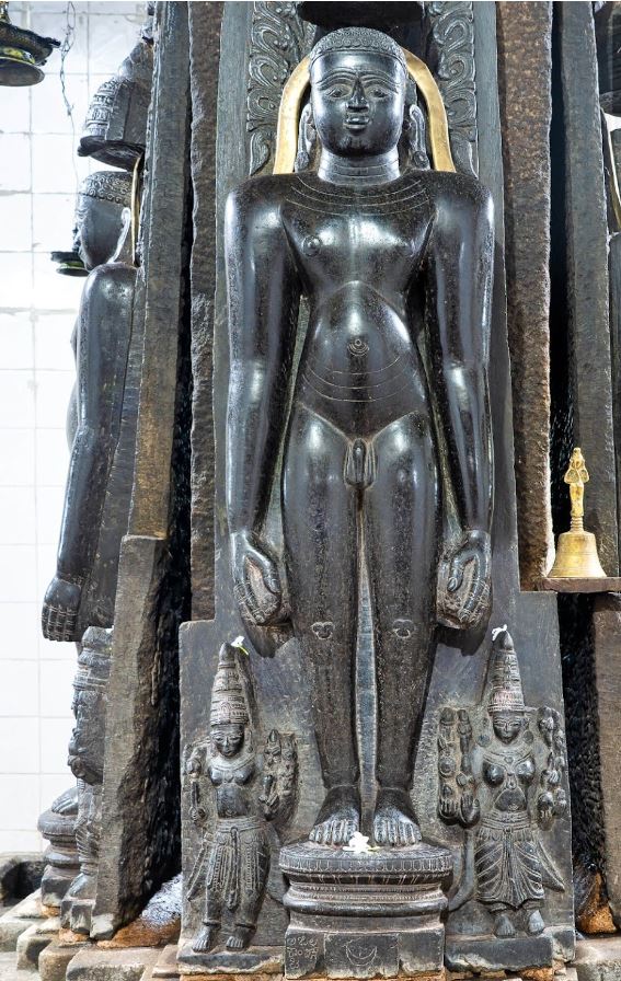 Kere Basadi (Chaturmukh Basadi), Shri Adinath, Shanthinatha, Chandraprabha, Mahaveer Swami Digamber Jain Mandir, Karkala, District - Udupi (Karnataka) image 5