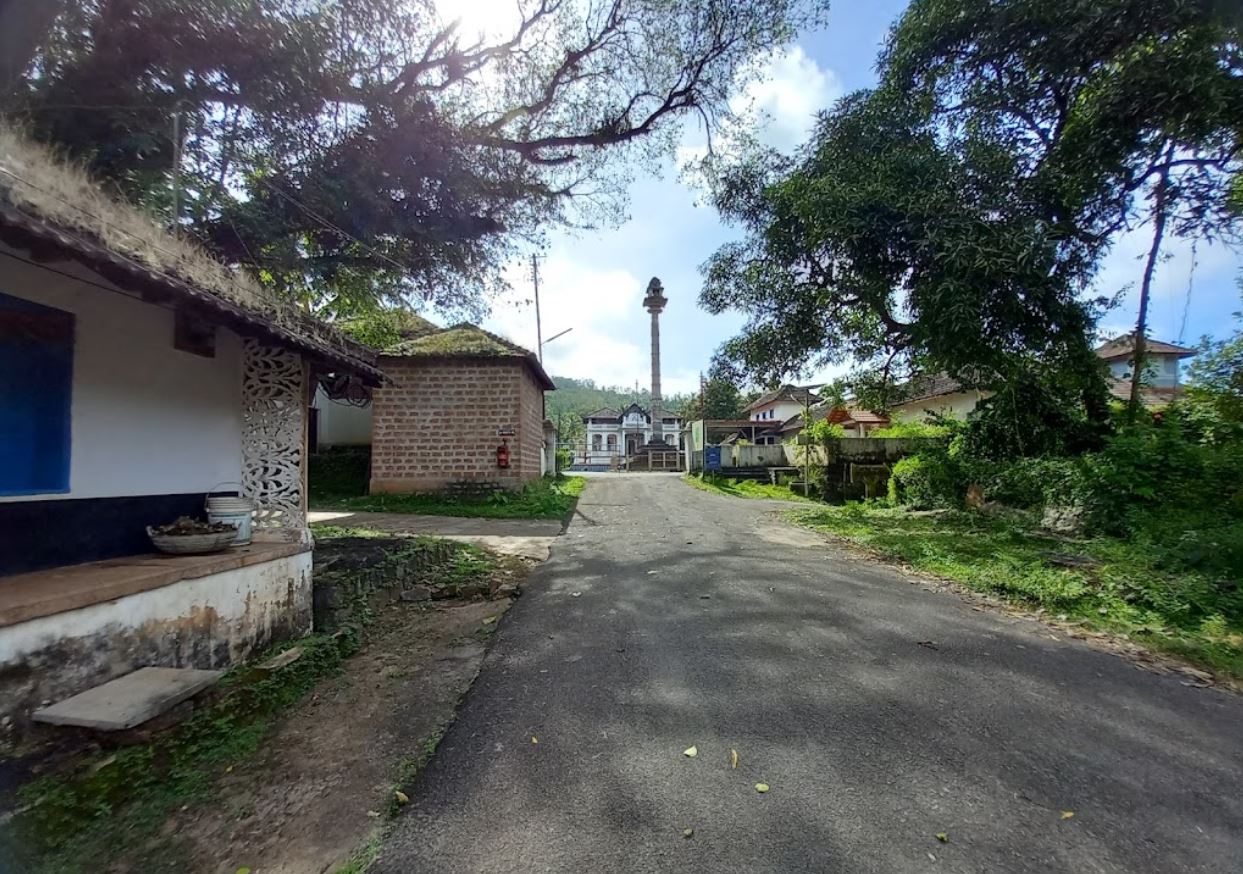 Here Basadi, Shri Neminath Swami Digamber Jain Mandir, Karkala, District - Udupi (Karnataka) image 1