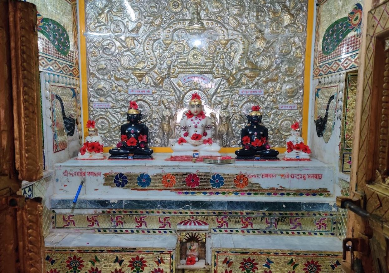 Shri Vasupujya Jain Shwetamber Mandir, Examba, District - Belagavi (Karnataka) image 3