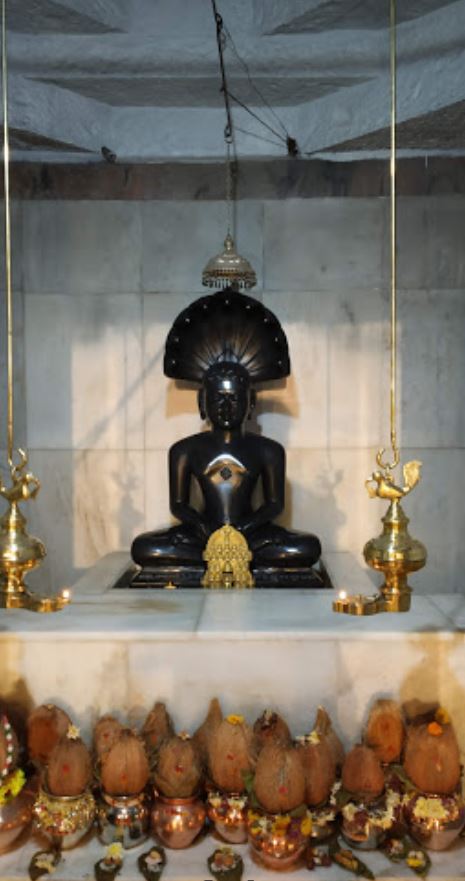 Shri Parshvnath Digamber Jain Mandir, Hosur Math Galli, Hosur, Shahpur, Belagavi (Karnataka) image 3