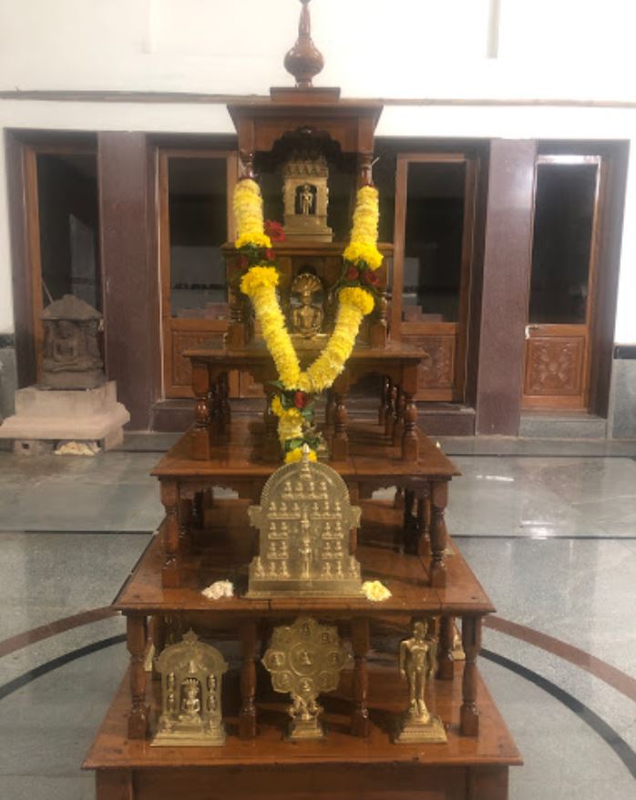 Shri 1008 Bhagwan Neminath Digamber Jain Mandir (Basadi), 1452, Basavan Galli, Raviwar Peth, Belagavi (Karnataka) image 3