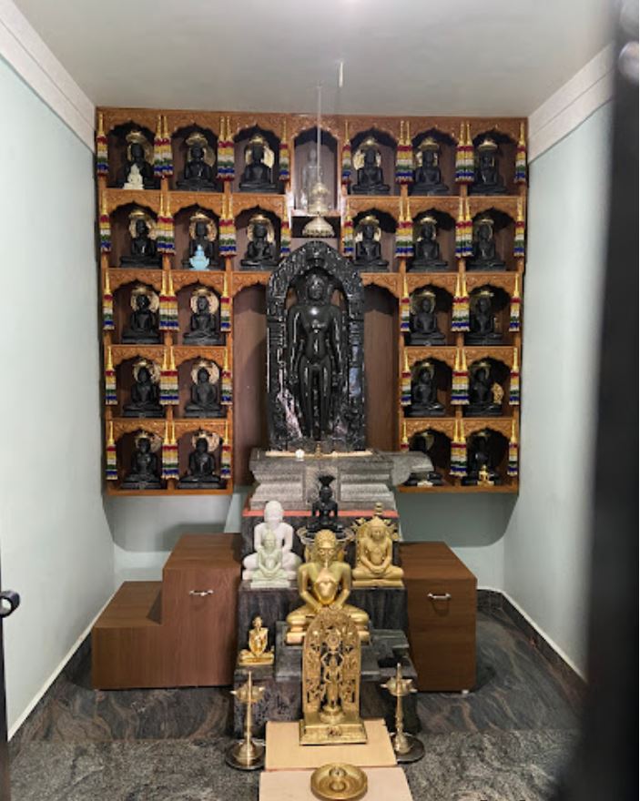 Shri Parshvnath Digamber Jain Mandir Atishaya Kshetra, Jainara Gutthi, Adagooru, District - Hassan (Karnataka) image 2