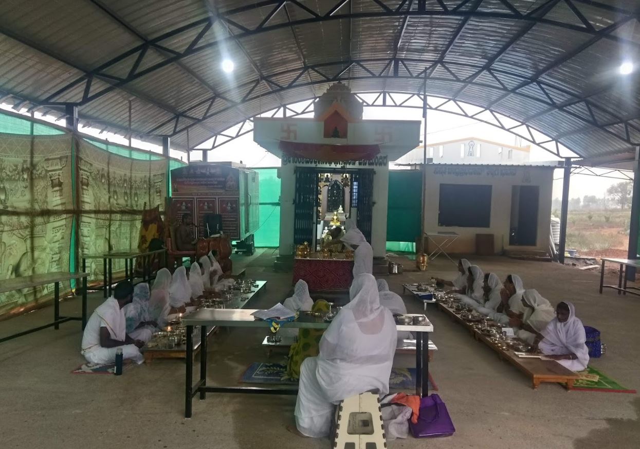 Shri Parshvnath Digamber Jain Mandir Atishaya Kshetra, Jainara Gutthi, Adagooru, District - Hassan (Karnataka) image 3