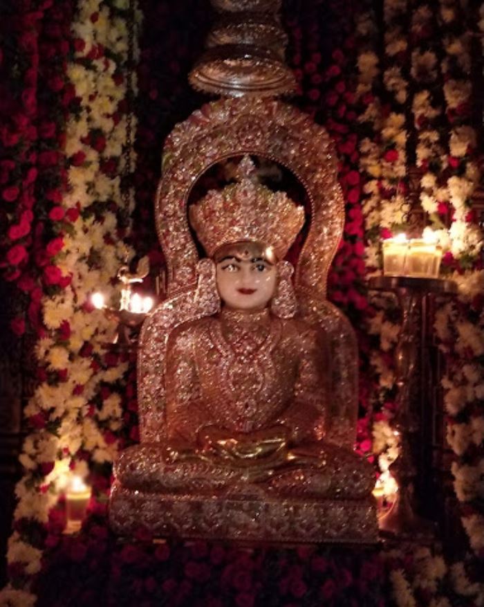 Shri Chandraprabhu Swami Jain Shwetamber Mandir and Upashray, Okalipuram, Srirampura, Bengaluru (Karnataka) image 3
