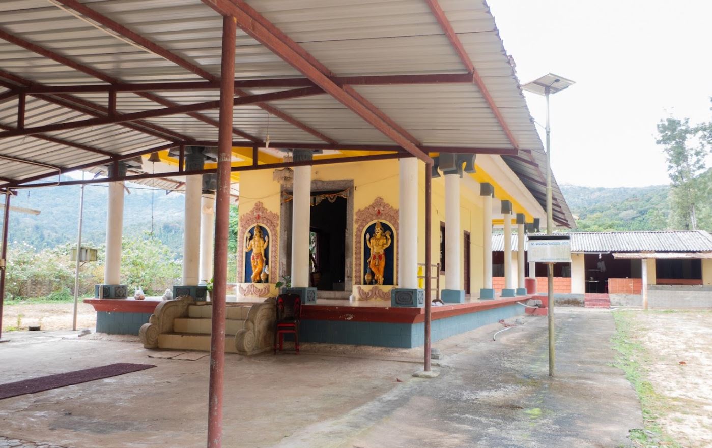 1008 Shri Shashtrafani Parshvnath Digamber Jain Mandir, Hornadu, District - Chikkamagaluru (Karnataka) image 4