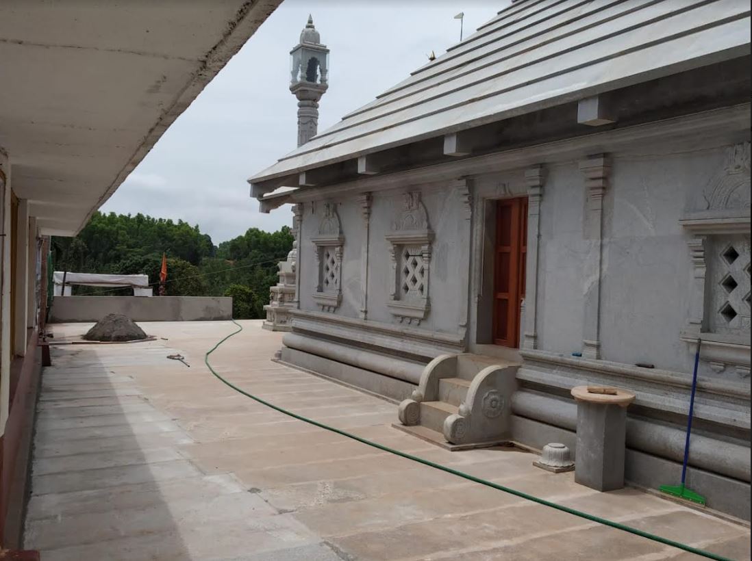 Atishaya Shri Kshetra Suwarna Bhadra Mahima Giri, Bhagwan 1008 Shri Parshvnath Swamy Jain Basadi, Balige, Kalasa, District - Chikkamagaluru (Karnataka) image 8