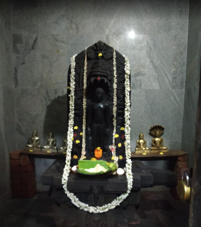 Bhagwan 1008 Shri Parshvnath Swami Digamber Jain Basadi (Mandir), Kaikini, Murdeshwar, District - Uttara Kannada (Karnataka) image 3