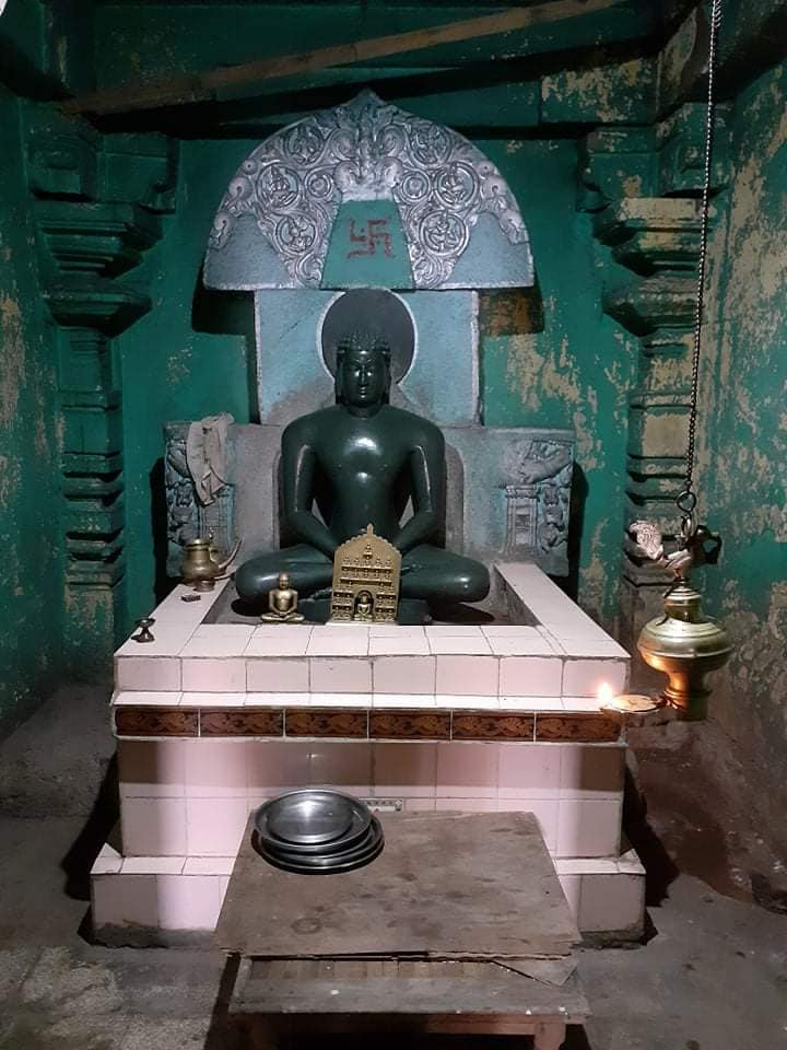 Shri 1008 Shantinath Digamber Jain Mandir, Kallolli, District - Belagavi (Karnataka) thumbnail 4