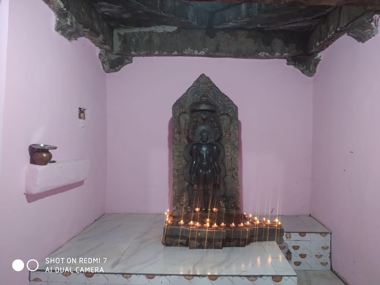 Shri 1008 Parshvnath Digamber Jain Mandir, Allur (B), District - Kalaburagi (Karnataka) thumbnail 4