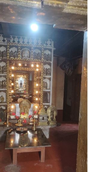 Shri Parshvnath Digamber Jain Basadi (Mandir), Ganada Kottige, Peradi, District - Dakshina Kannada (Karnataka) image 3