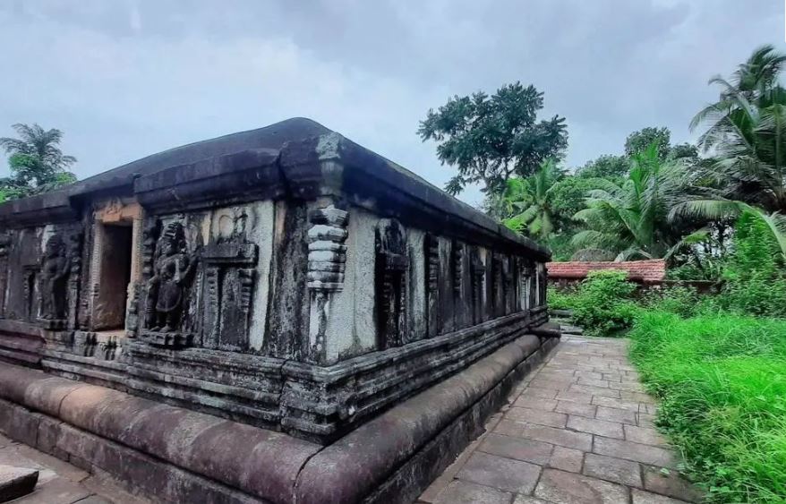 Shri Kathale Digamber Jain  Basadi (Mandir),  Barkurpete, Moodahadu, District - Udupi (Karnataka) image 5
