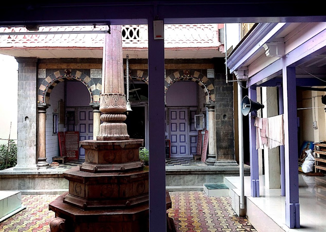 Shri 1008 Neminath Digamber Jain Mandir, Basti Galli, Nippani, District - Belagavi (Karnataka) thumbnail 3