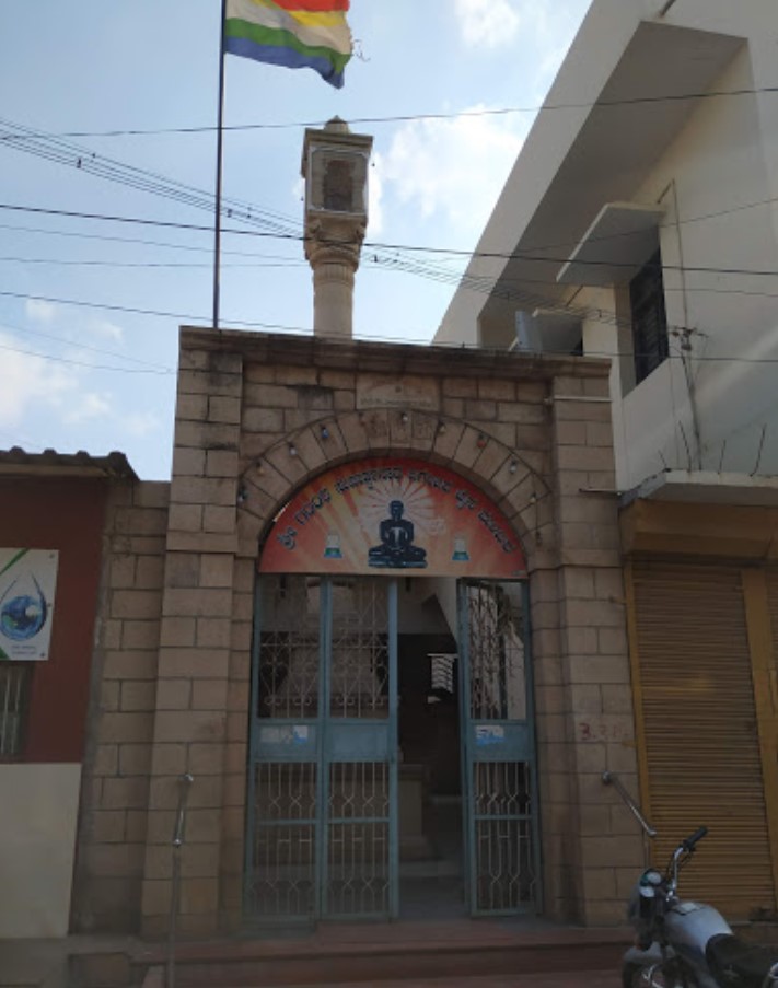 Shri 1008 Suparshvnath Digamber Jain Mandir, Jain Basti, Jain Galli, Gokak, District - Belagavi (Karnataka) main image
