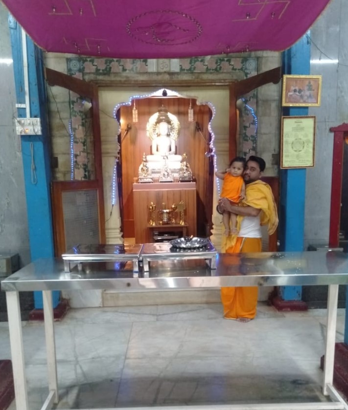 Shri Digamber Jain Mandir, Market Road, Gajabarwadi, Hukkeri, District - Belagavi (Karnataka) thumbnail 2