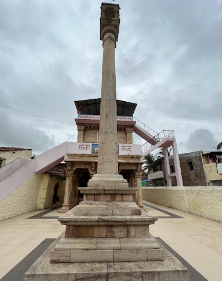 Shri Chandraprabhu Digamber Jain Mandir, Yarnal, District - Belagavi (Karnataka) thumbnail 2